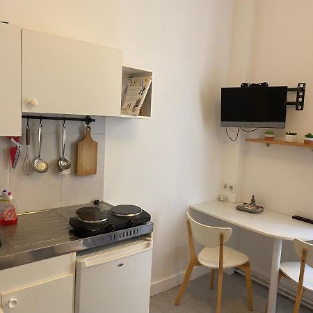 Studio Centre Ville Avec Ascenseur 3Min Des Thermes 엑스레뱅 외부 사진